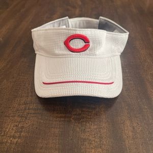 Nike Cincinnati Reds Visor Hat Unisex